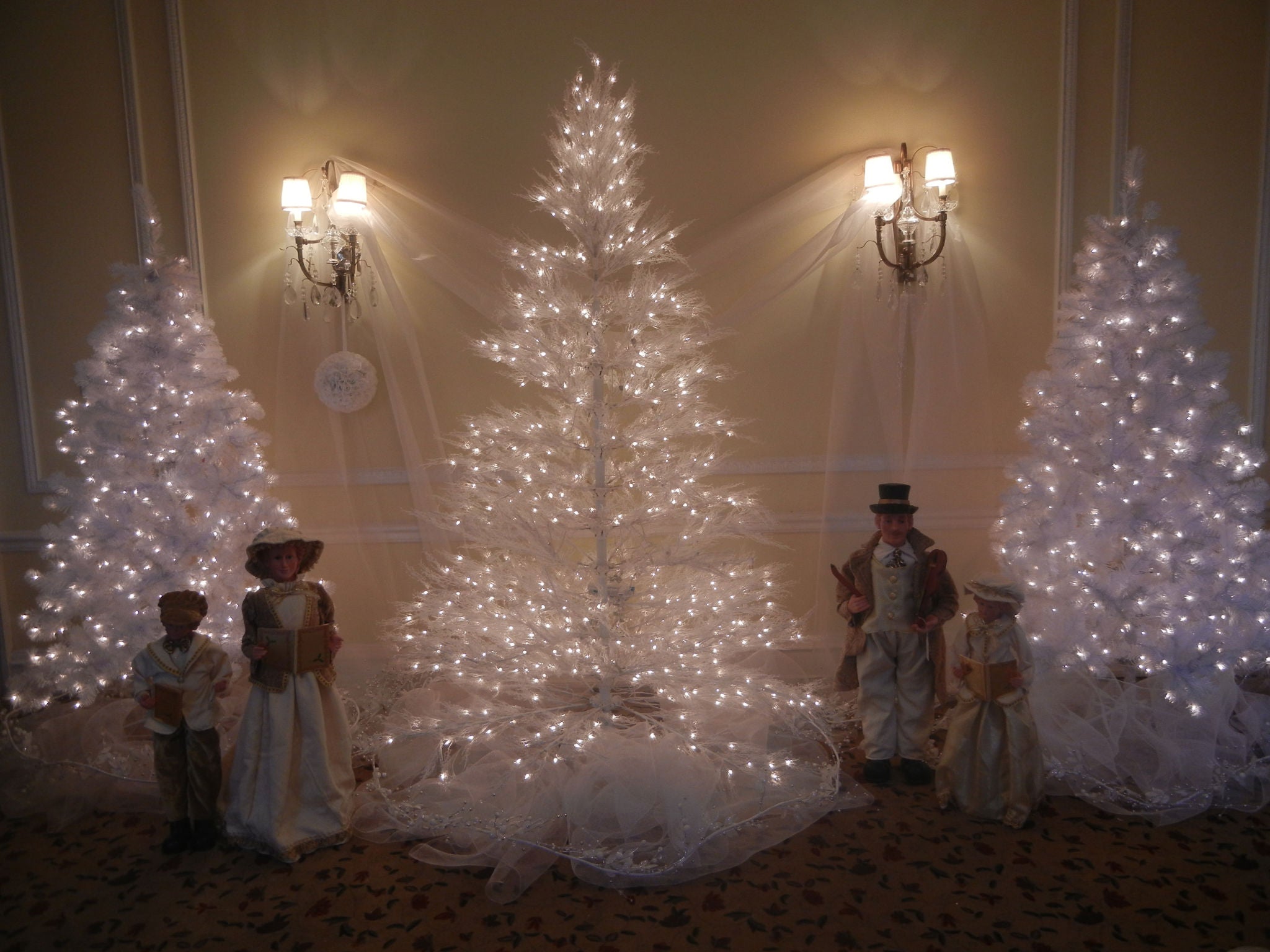 Christmas Decorating Services - Events / Fundraisers