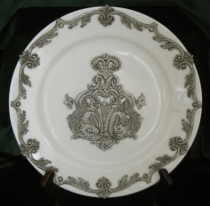 (P) 23.2 cm x 23.2 x 3.6 Pewter Regal Decorative Porcelain Plate *C1-0301WD*