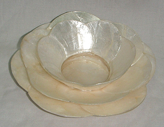 (CA) Ivory Flower Capiz Shell Tea Light Holder, Three Tiers TL208004N-T